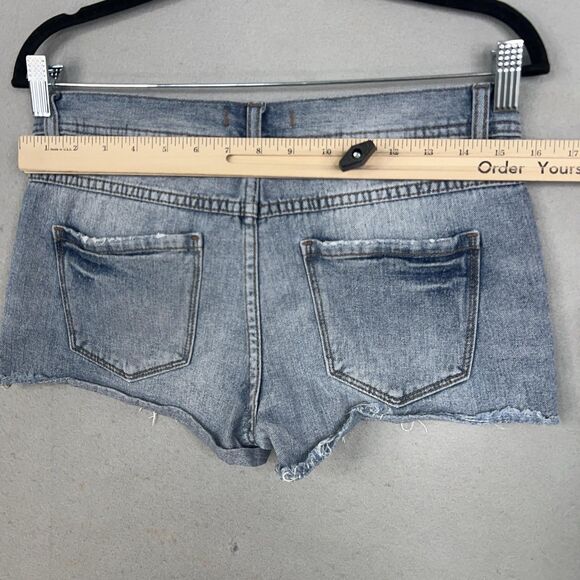 Free People Shorts Womens 26 Distressed Frayed Hem Low Rise Denim Button Fly - Picture 10 of 14